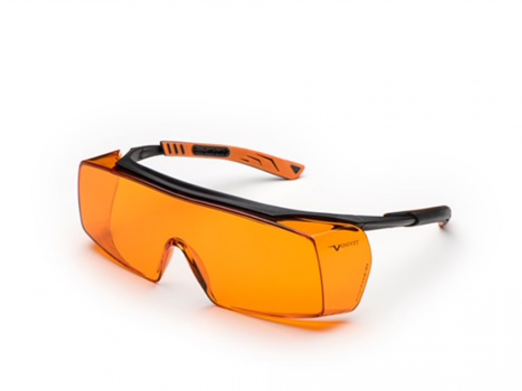 Protection glasses for polymerization